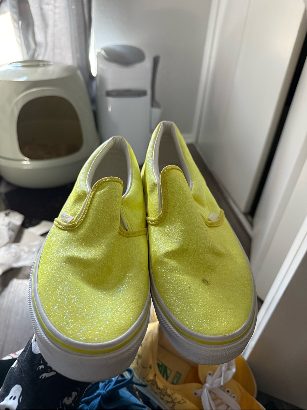 Slip-On vans in Bright Yellow
